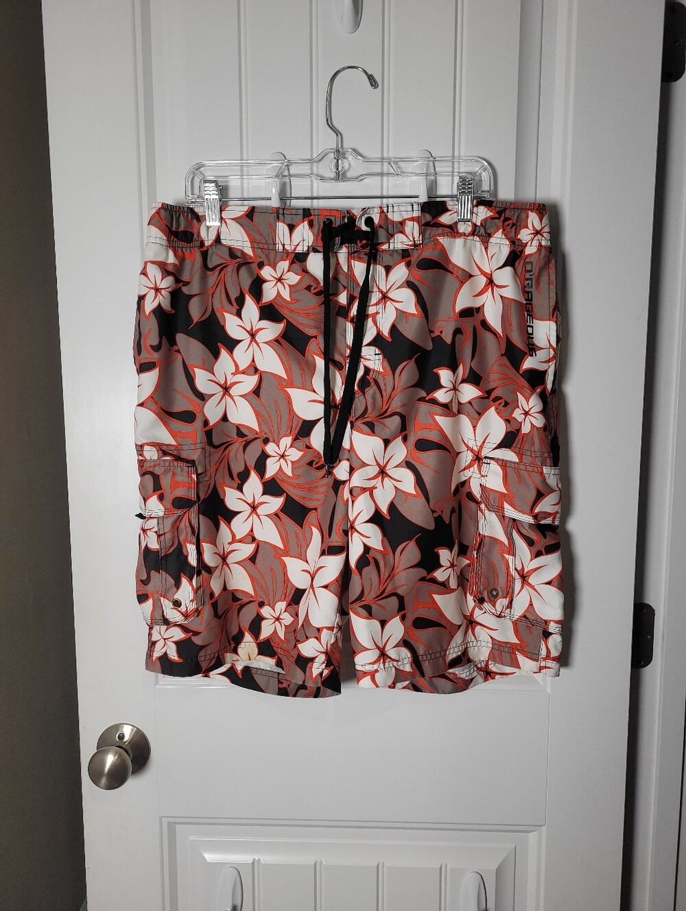 Orageous Floral Cargo Swim Trunks in Black, White & Coral Size Large